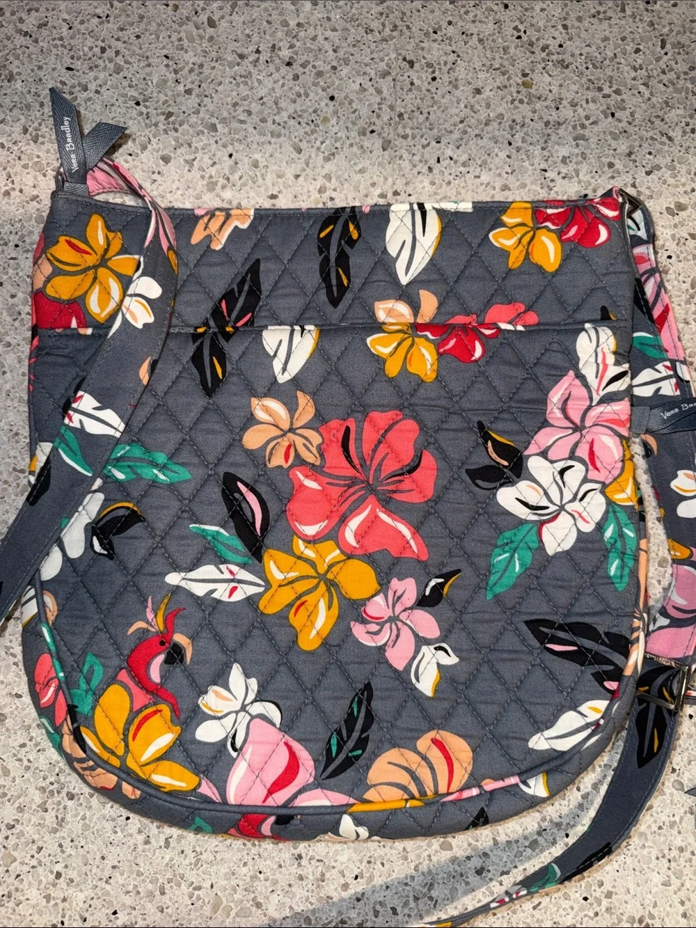 Vera Bradley Triple Zip Hipster & Accordion Wallet in Coastal Paradise. Like New